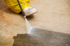 The Pros and Cons of Gas Pressure Washers Compared to Other Options